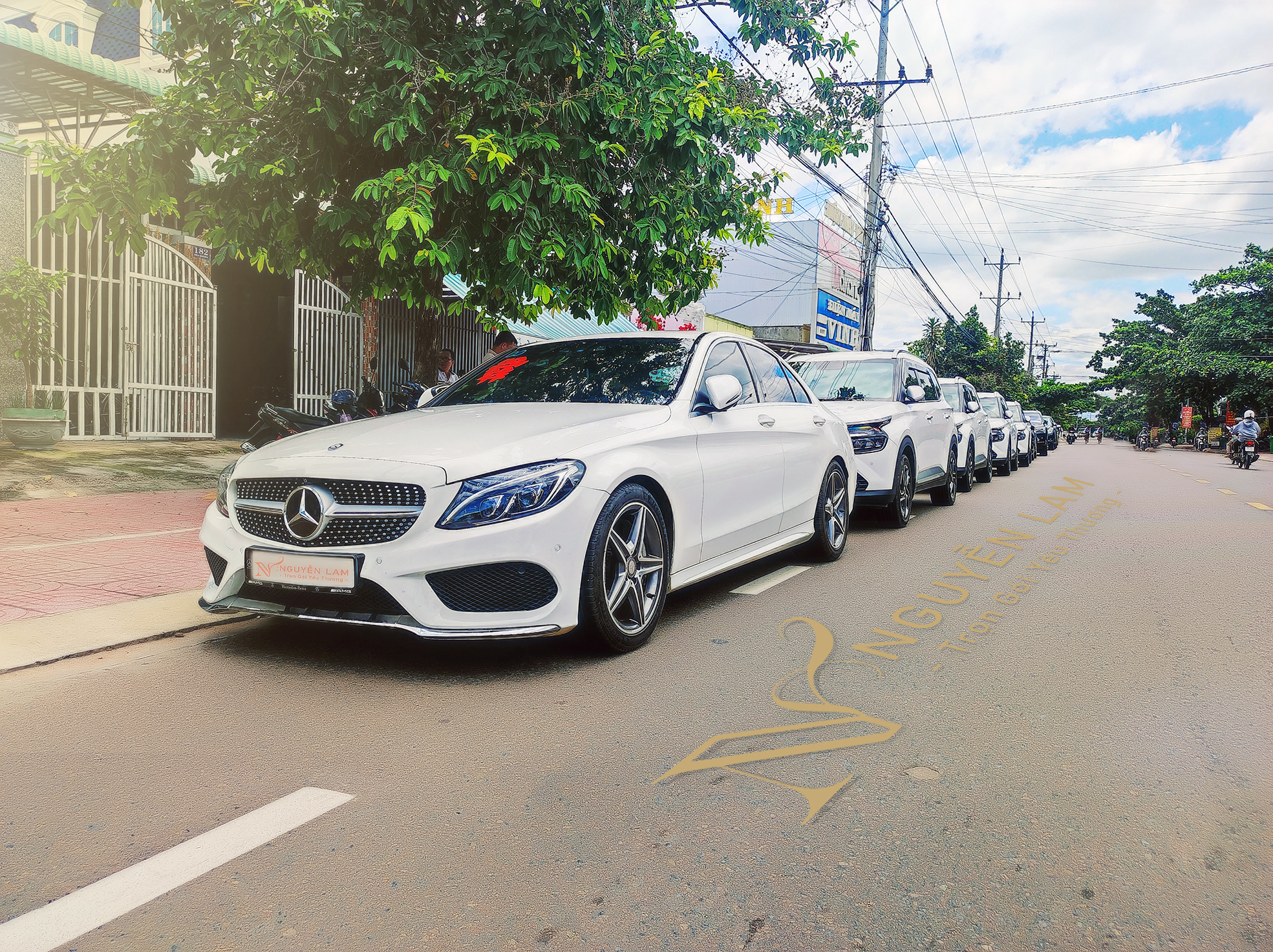 xe hoa ngày cưới - xe rước dâu - dịch vụ xe du lịch hợp đồng đưa đón ngày cưới Phan Thiết (5)